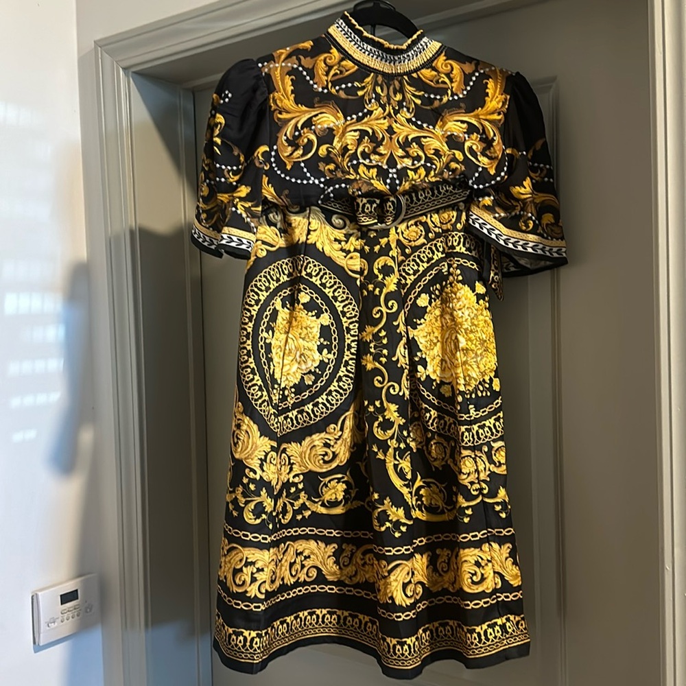Versace print belted high-waist skirt set in size small.